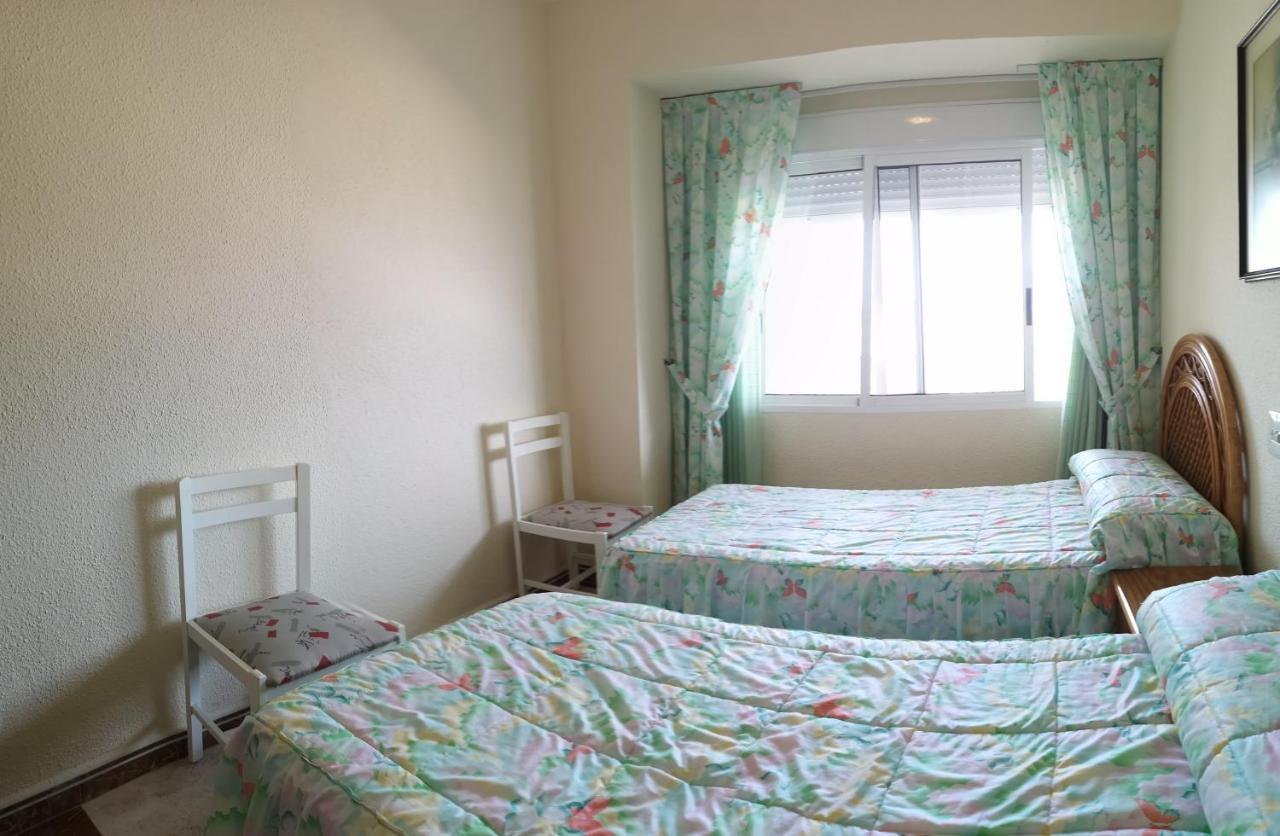 Apartamento A Pie De Playa-Edificio Bonaire กันดิอา ภายนอก รูปภาพ